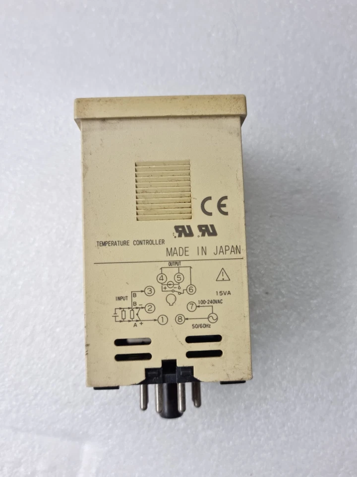 FUJI PXV-4 PXV4TAY2-0Y000 TEMPERATURE CONTROLLER PXV4TAY2-0Y000 MADE-JAPAN